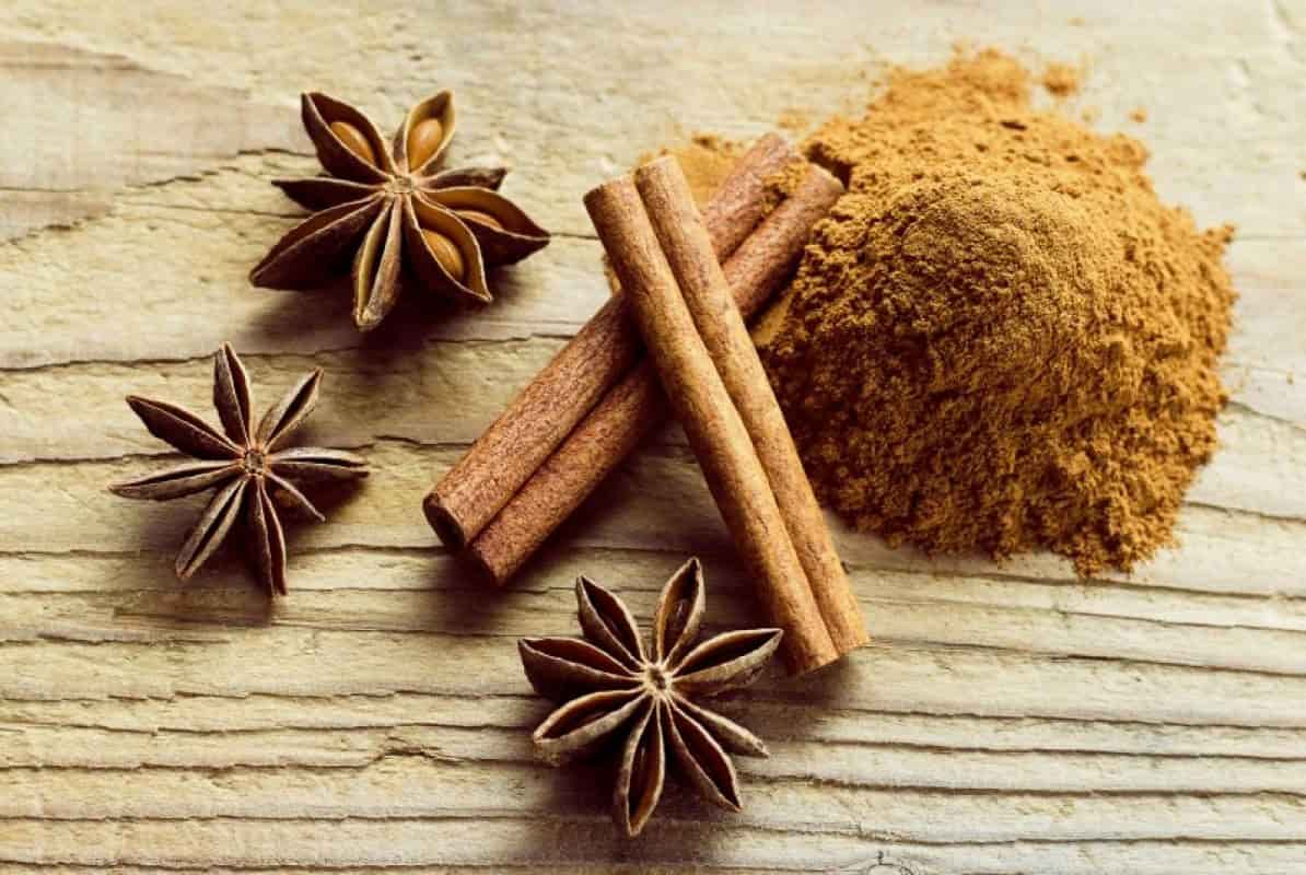 رول دارچین؛ بهبود طعم غذا کلسیم فیبر کاهش فشار خون Cinnamon