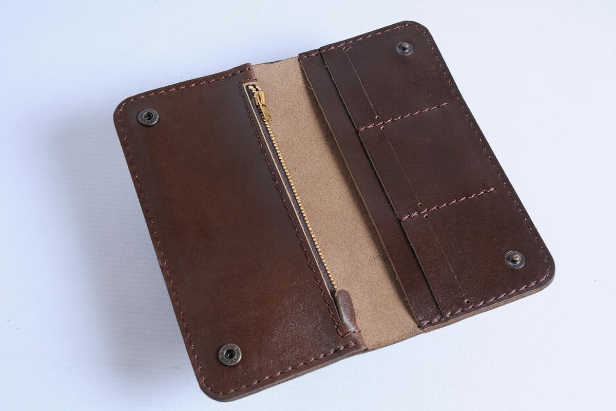 کیف کیهان; مشکی قهوه ای شتری چرم مناسب حمل نقل مدارک کارت بانکی