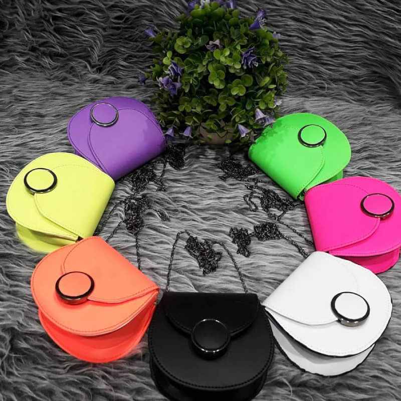 کیف فانتزی؛ چند ضلعی گرد چهارگوش رنگ (قرمز مشکی سفید)