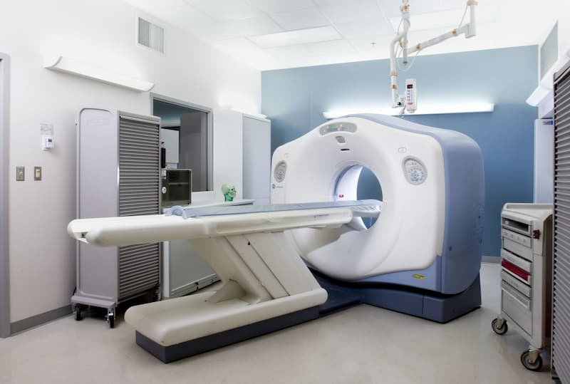 تجهیزات پزشکی تهران؛ تخت بیمارستانی دستگاه فشار خون مناسب مراکز درمانی