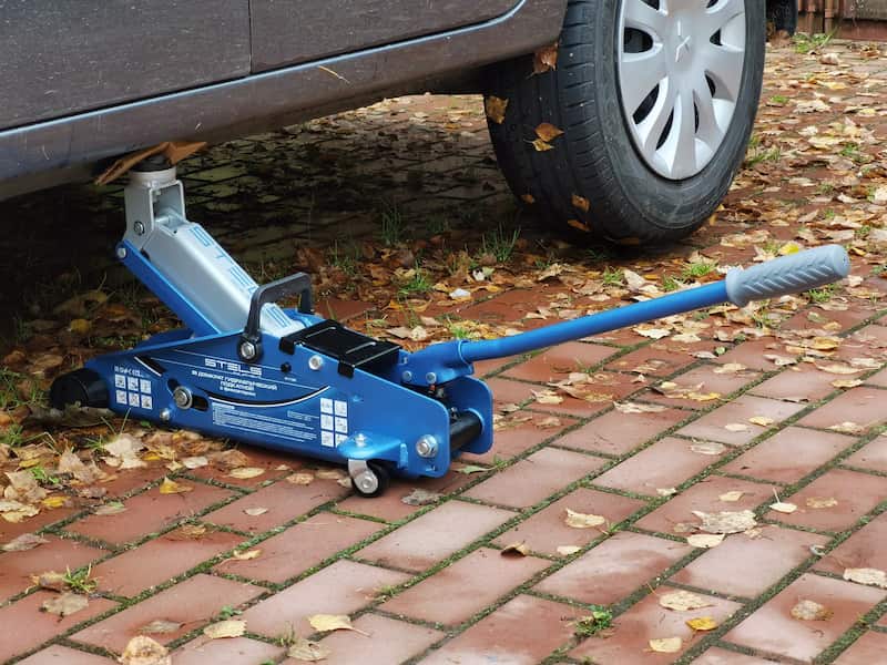 جک سوسماری خانگی؛ روغنی برقی 2 تنی دارای شاسی مقاوم