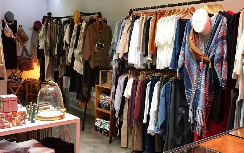 پوشاک در بازار قشم؛ پیراهن شلوار مردانه زنانه نخی کیفیت بالا