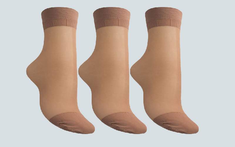 جوراب زنانه ضخیم؛ ساق کوتاه بلند کش پهن 3 رنگ سفید رنگ پا مشکی