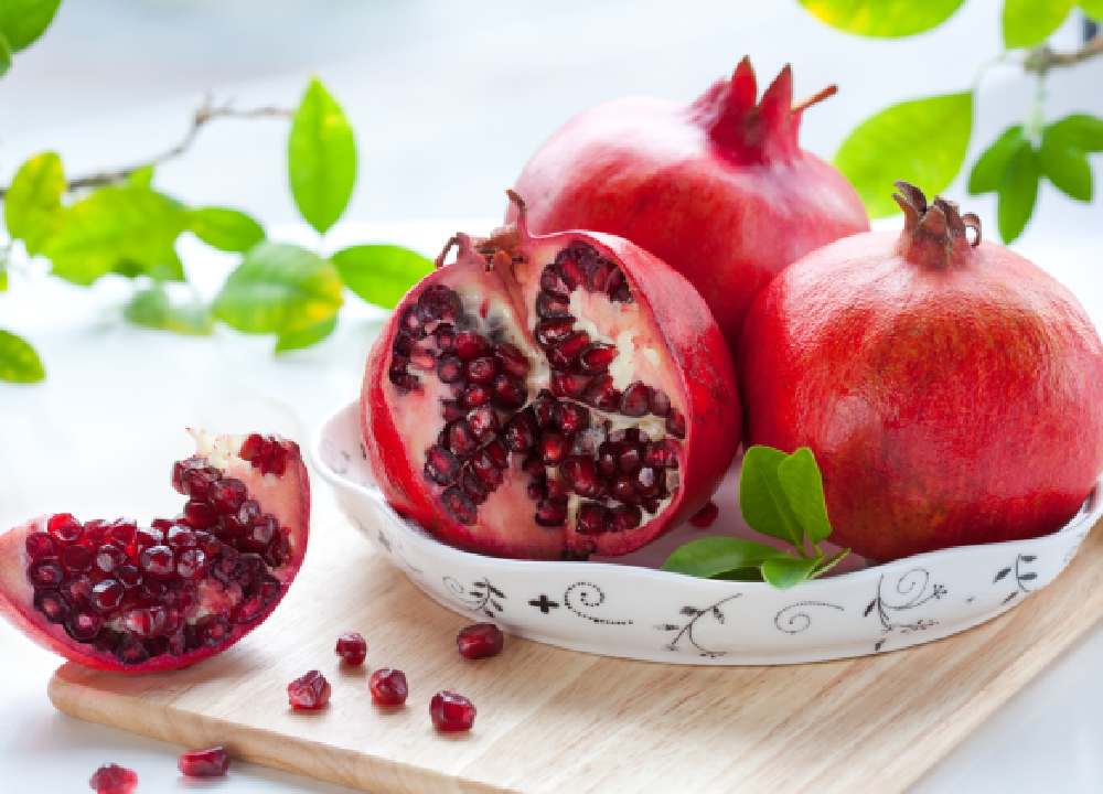 انار ساوه امروز؛ رسیده آبدار طعم ترش شیرین خوش رنگ