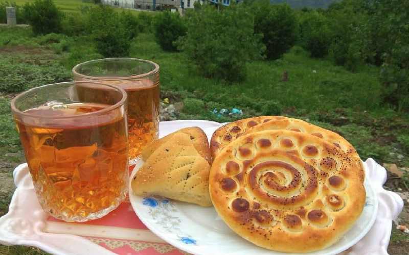 کلوچه محلی؛ دارچینی زنجبیلی خرمایی 3 شهر دزفول کرمان گیلان