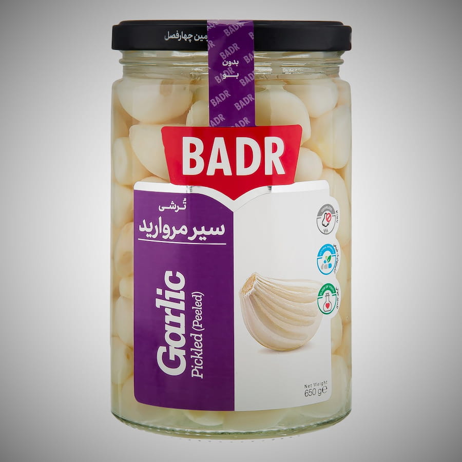 ترشی سیر مروارید بدر؛ رنگ روشن بافت نرم خوش طعم ویتامین‌ B C