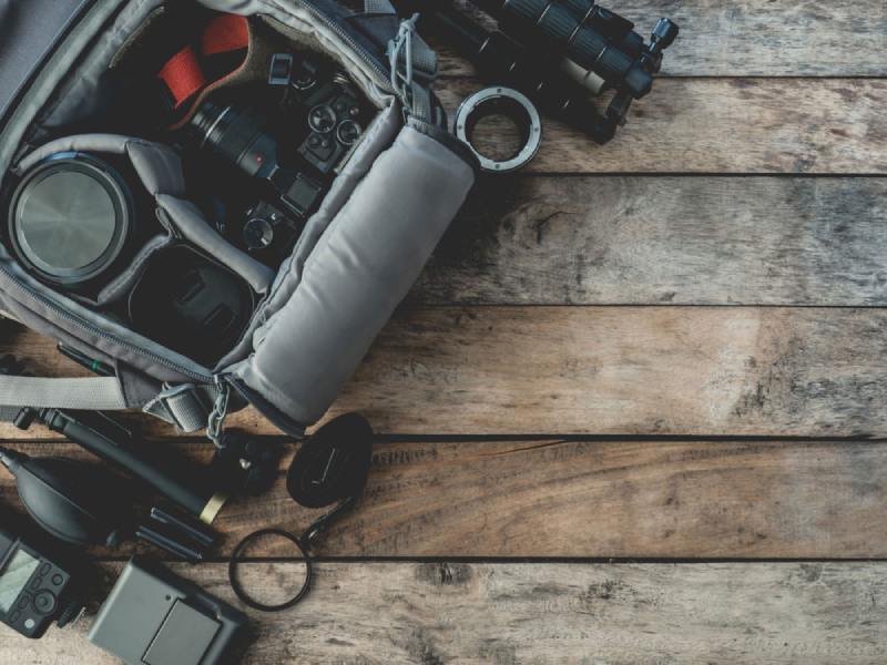 کیف دوربین؛ دوشی پوزه ای جنس پلی استر 2 رنگ مشکی طوسی