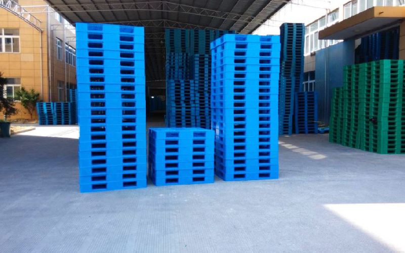 پالت پلاستیکی تبریز؛ رنگ سبز آبی قرمز مسطح قابل حمل استحکام بالا