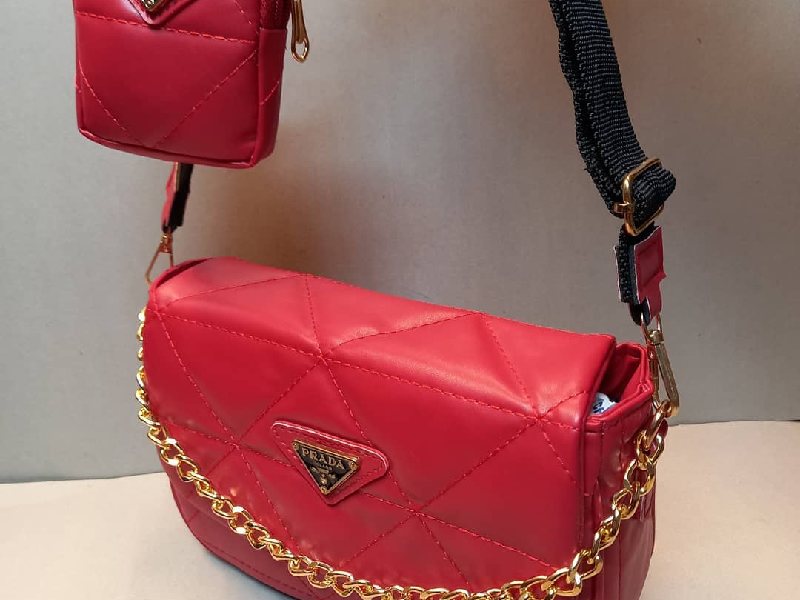 کیف prada؛ دستی دوشی مدل زنجیردار 2 رنگ مشکی سبز Bag