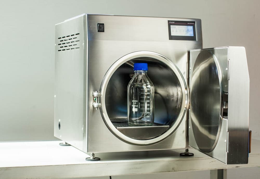 دستگاه اتوکلاو یوروندا؛ جنس فولاد ضد زنگ استریل تجهیزات بیمارستانی آزمایشگاهی