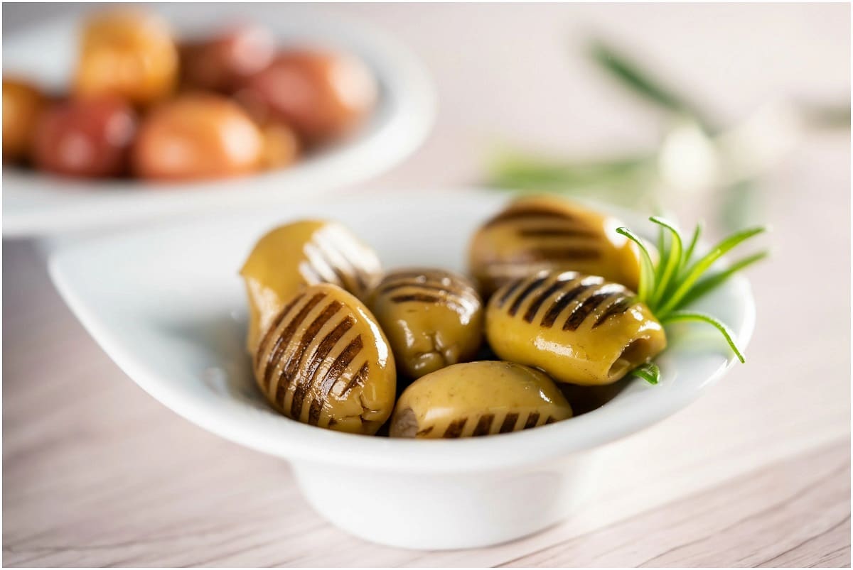 زیتون کبابی؛ هسته دار بدون هسته رنگ سبز مناسب روغن گیری