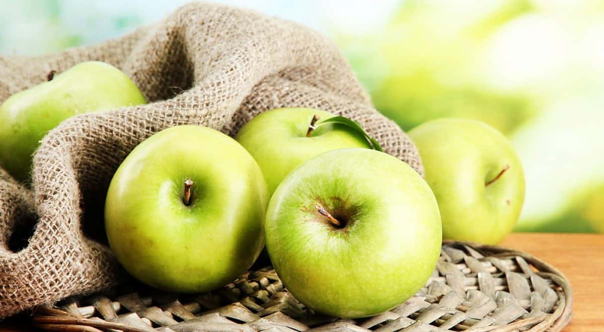 سیب درختی میانه؛ زرد قرمز استخوانی آبدار خریداران Turky Qatar