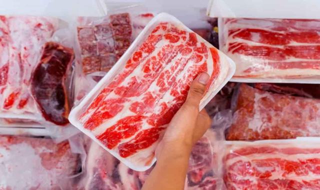 گوشت منجمد در تبریز؛ گوسفند بوقلمون مرغ (وارداتی) دمای ثابت 18- درجه سانتی گراد 