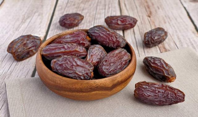 خرما پیارم اصل؛ پوست نازک تقویت سیستم گوارشی حاوی فیبر Protein