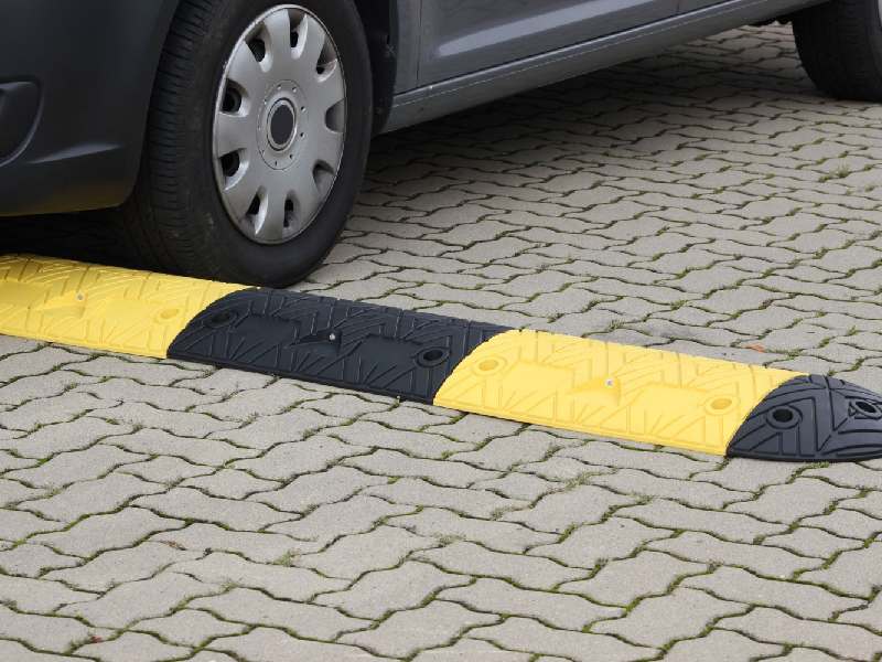 سرعت گیر خیابانی (دست انداز) آسفالتی لاستیکی جنس پلیمر مقاوم استاندارد 10*30