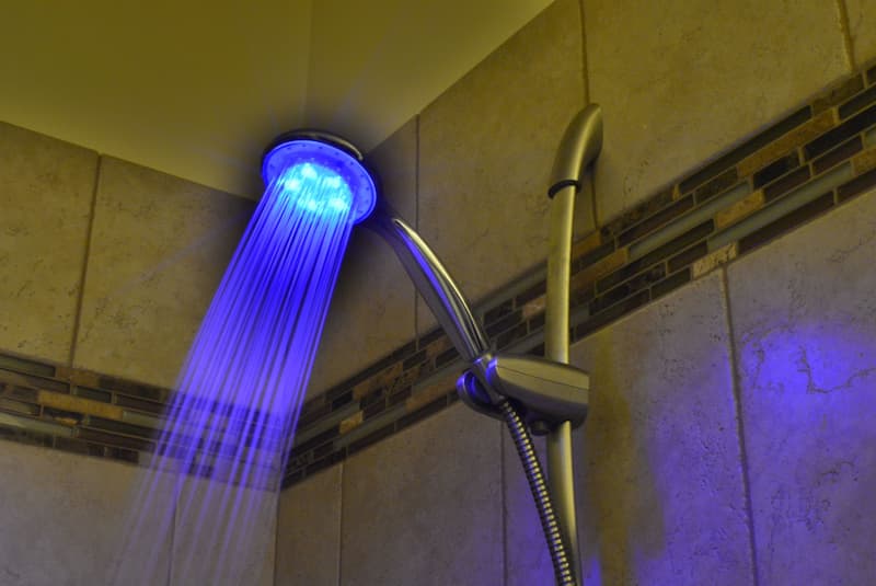 دوش چراغ دار؛ آبی قرمز سبز قابلیت تغییر درجه حرارت