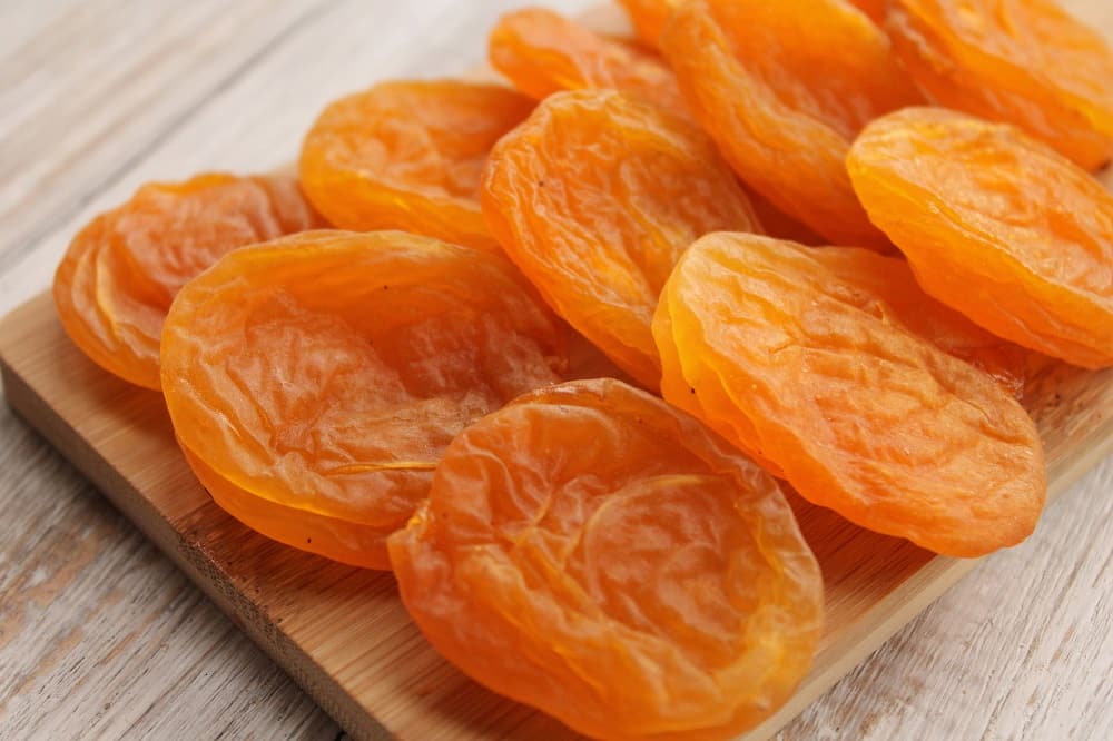 برگه زردالو و پسرزایی؛ صنعتی خانگی زرد شفاف حاوی ویتامین (A E C D)