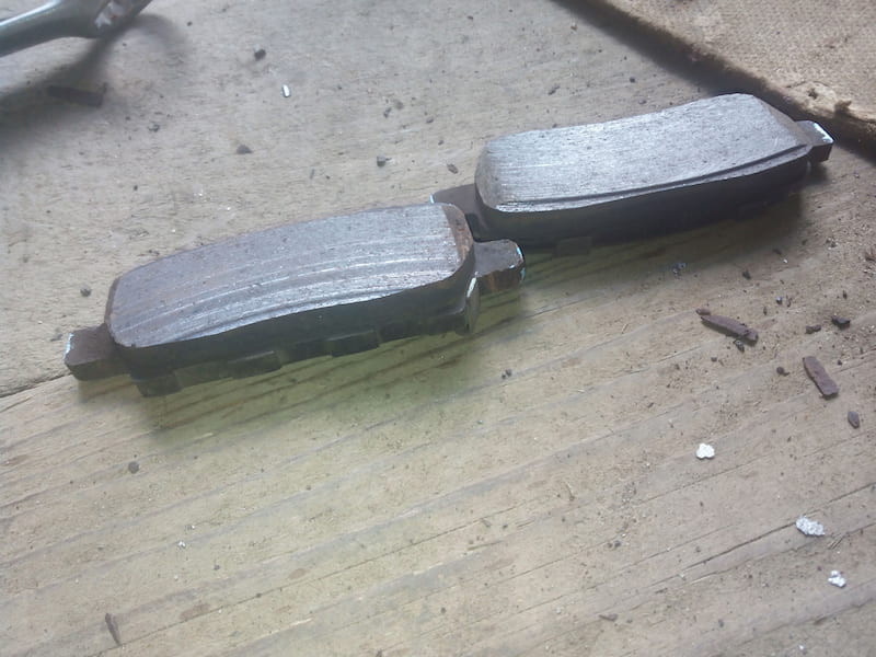 لنت ترمز سرامیکی پراید؛ دیناکت گلد سکو مدل دیسکی فلزی ضد زنگ