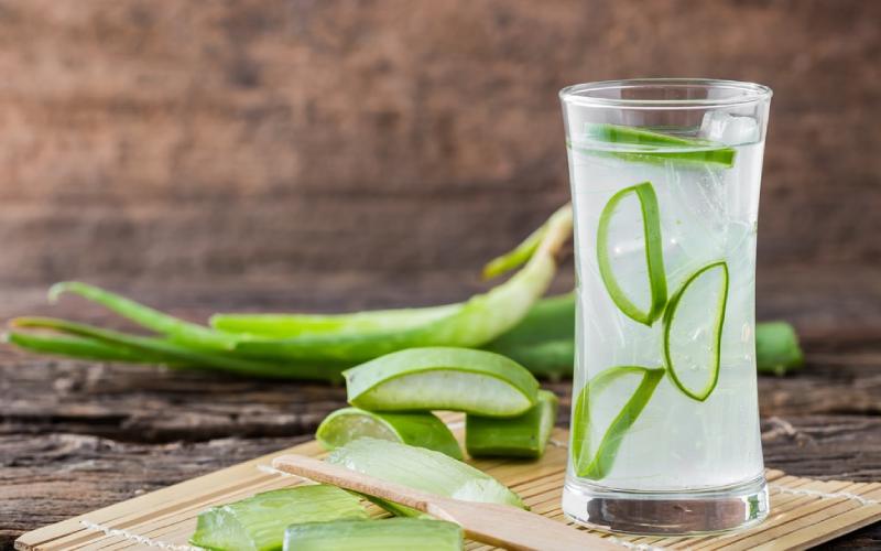 آلوئه ورا ژل؛ 90 درصد درمان پوست خشک آکنه خنک کننده ویتامین C