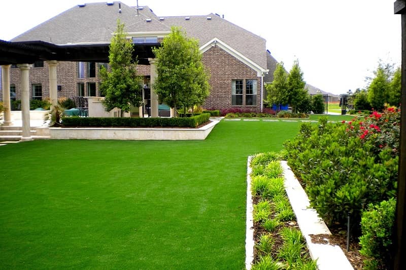 چمن مصنوعی ترک؛ الیاف مصنوعی نخ فیبریلیت مناسب دبستان زمین فوتبال