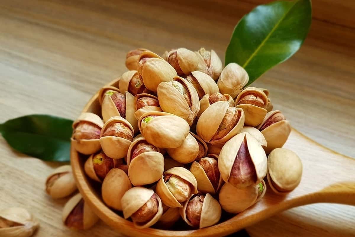 پسته قم؛ کله قوچی احمدی اکبری فندقی حاوی کلسیم آهن potassium