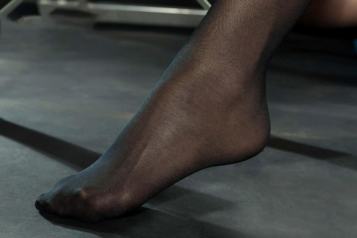 جوراب سه ربع؛ شیشه ای پنتی کفه دار 2 طرح زنانه مردانه