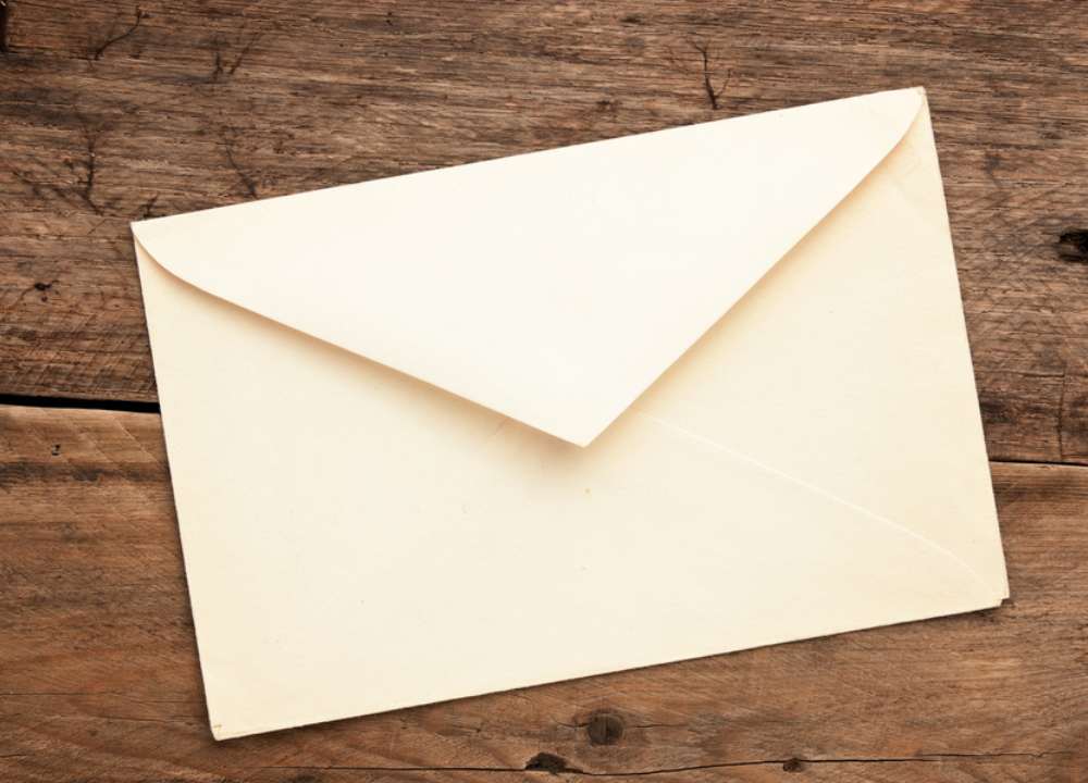 پاکت نامه؛ مدل مربع مستطیل 2 رنگ سفید قهوه ای