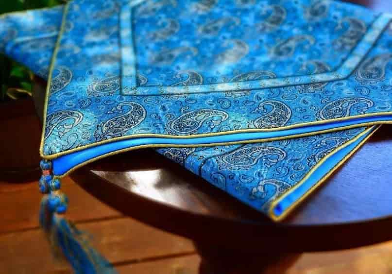 ترمه رومیزی ابریشم؛ گرد مربع مستطیل 2 نوع دست دوز چرخ دوز ظریف نرم‌