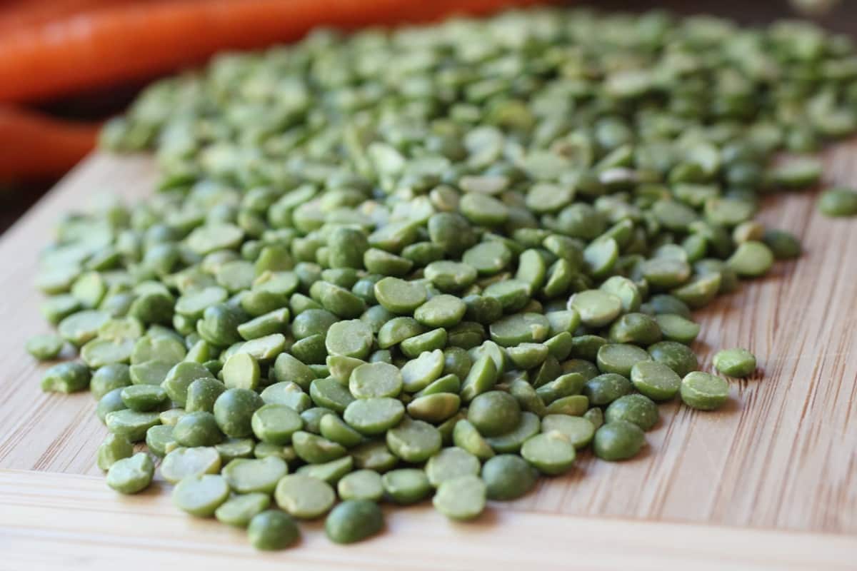عدس سبز ساسکن (حبوبات) ریز درشت منبع فیبر آهن اندازه 5 میلی متر