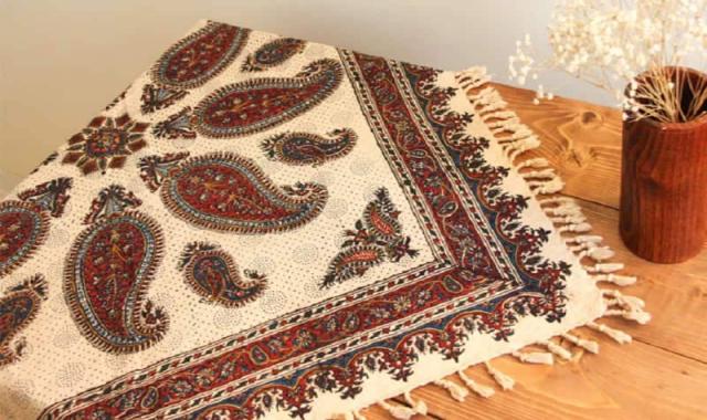 سفره قلمکار خورزوق؛ پنبه ای طرح ساده شلوغ شهر Esfahan