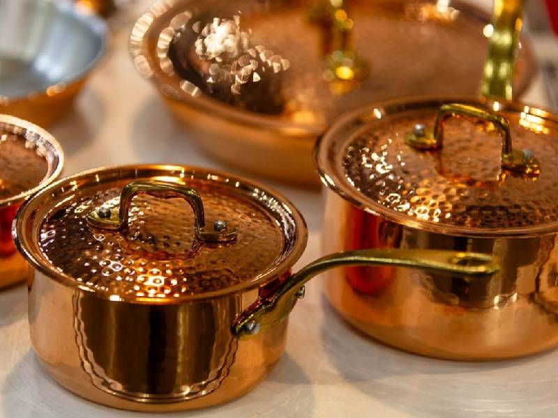 ظروف مسی در بازار شیراز؛ نقره فیروزه کوب سبک مقاوم