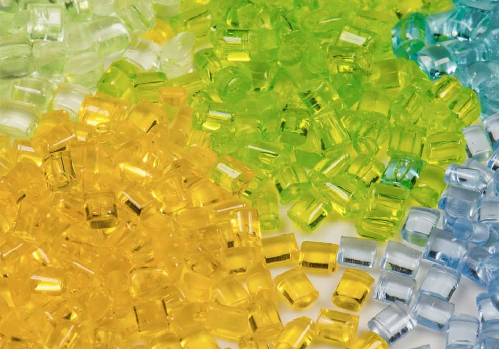 مستربچ پالاز موکت؛ جامد مایع جنس پلیمری 2 رنگ سفید سیاه