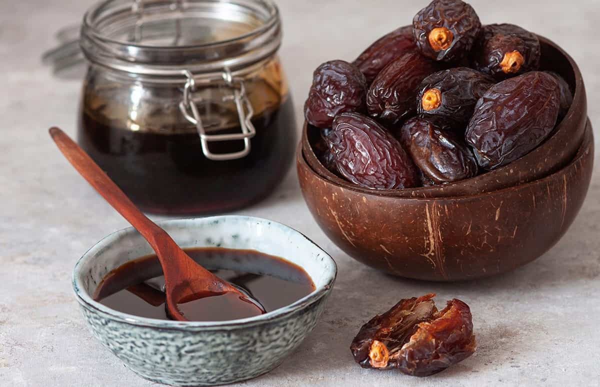 خرما تازه سطلی؛ 2 کیلویی درمان گوارش کم خونی عسلی (سیاه)