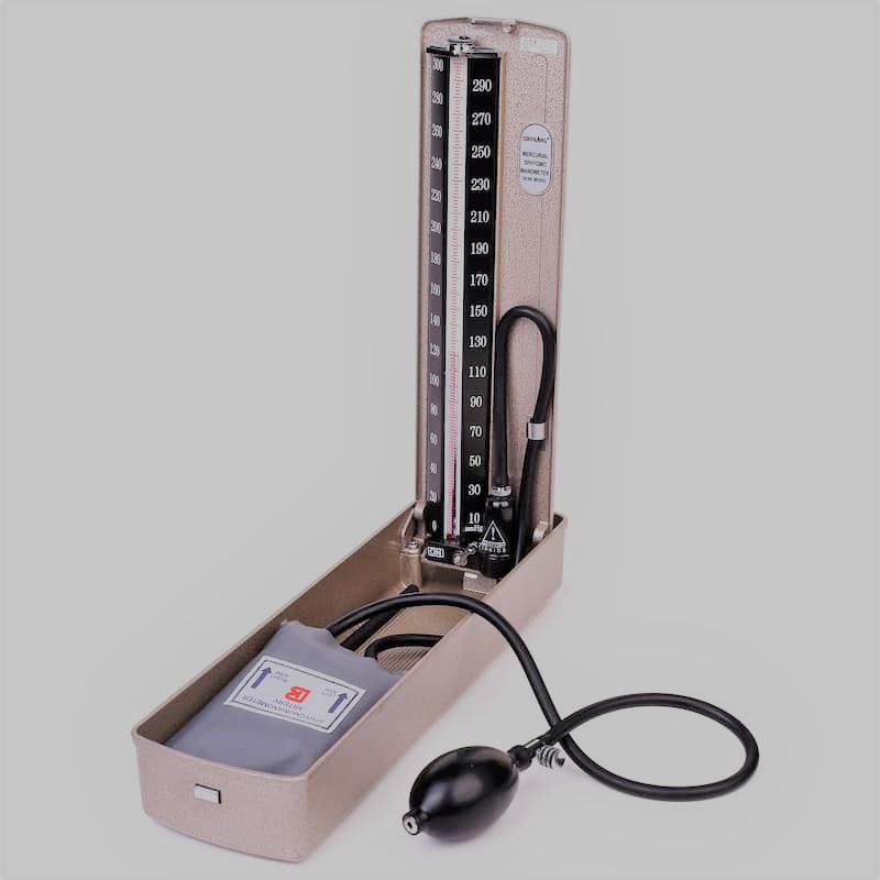 دستگاه فشار سنج پایه دار؛ اندازه گیری دقیق (پمپ دستی بازوپیچ)