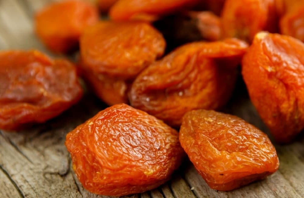 آلو بخارا سحرخیز (میوه) سیاه سبز طلایی 2 طعم ترش ملس