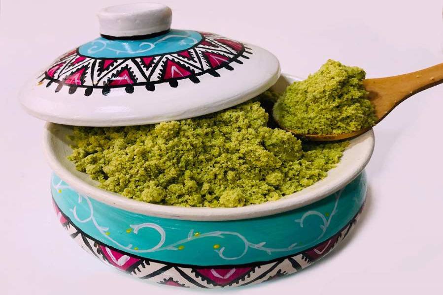 قاووت مغز پسته؛ شیرین یکدست ارگانیک حاوی آهن اسید چرب