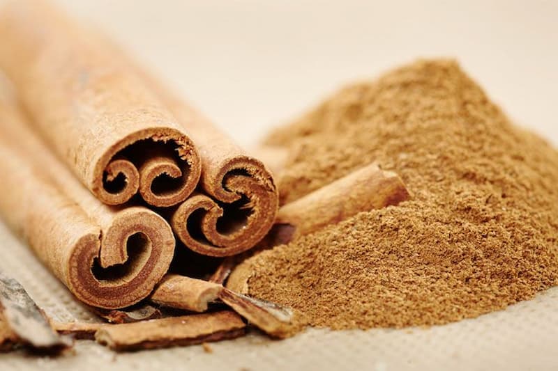 پودر دارچین برای لاغری؛ سیلان کاسیا حاوی آهن ویتامین B6 چربی سوز