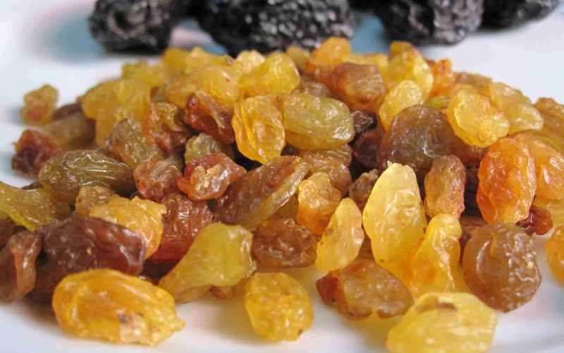 کشمش و کم کاری تیروئید؛ پلویی تیزابی آفتابی حاوی پتاسیم iron