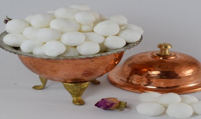 شکر پنیر تهران (نقل) ساده مغزدار 2 طعم زنجبیلی هل دار حاوی Vitamin B2