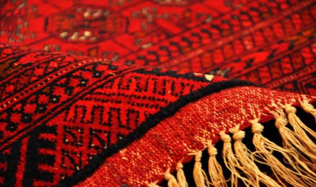 فرش دستباف 6 متری بیرجند (قالی) خشتی ماهی ترنج دارای الیاف ابریشمی