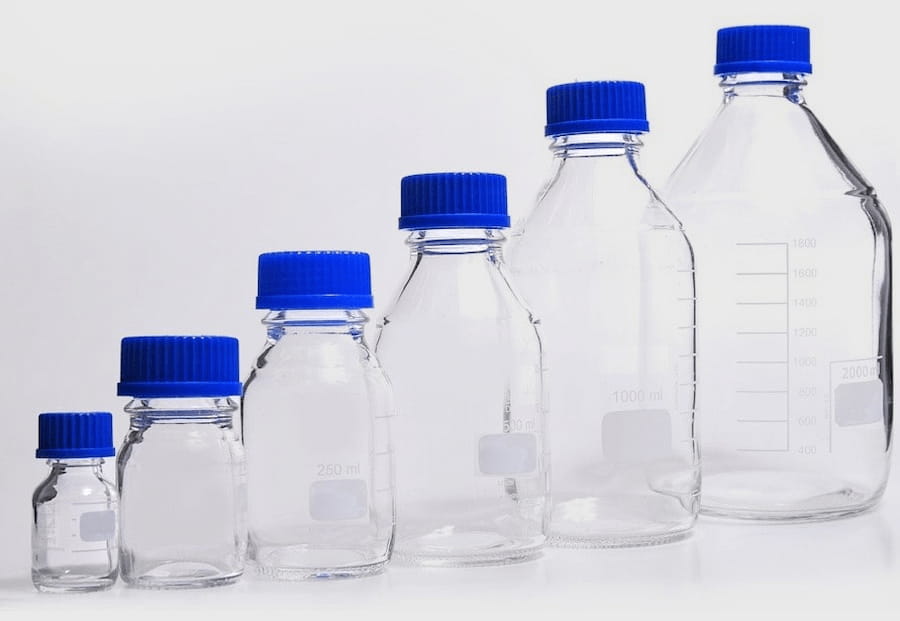 بطری درب دار؛ کتابی استوانه ای جنس شیشه ای پلاستیکی بسته بندی 6 عددی