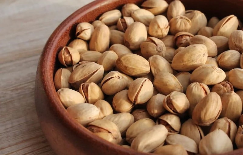 پسته کوهی (بنه) تقویت استخوان سلامتی پوست حاوی ویتامین کلسیم