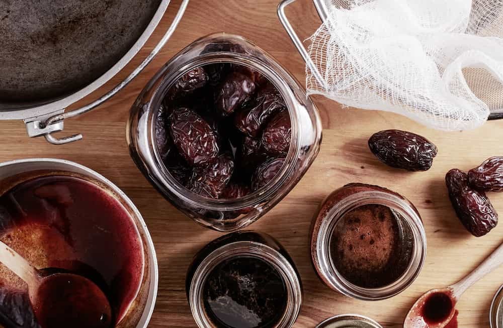 شیره طبیعی خرما؛ خانگی محلی درمان دیابت نوع B حاوی ویتامین C B