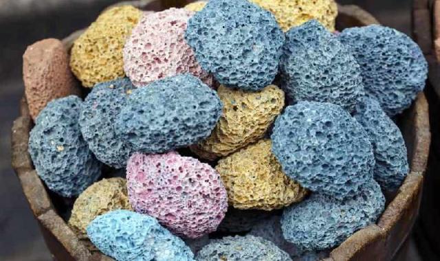 پوکه معدنی ارومیه؛ ماسه ای عدسی بادامی متخلخل مناسب کشاورزی