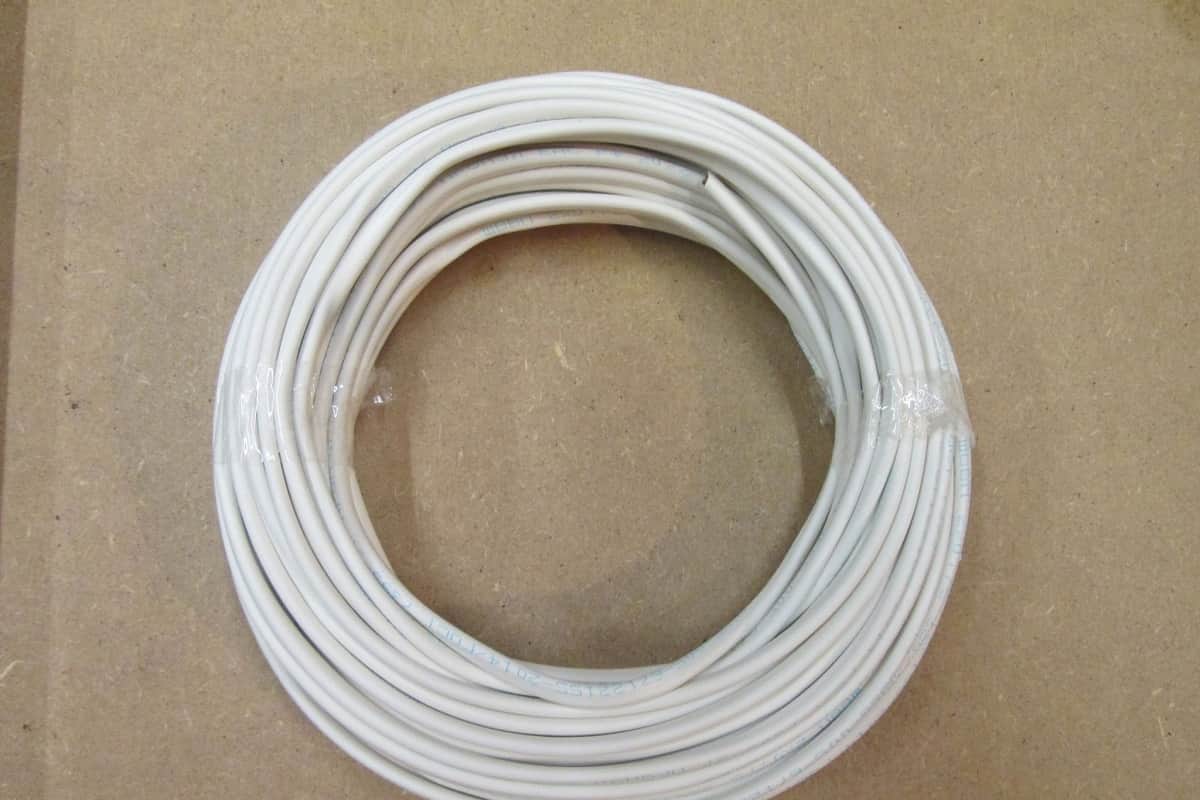 سیم و کابل مشهد؛ مسی آلومینیومی 3 مدل تخت نایلونی زیرگچی