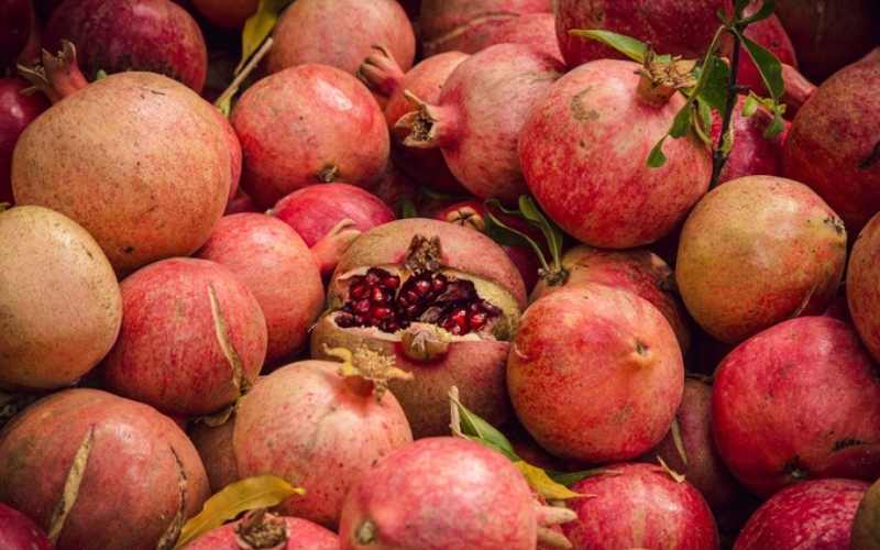 انار سیاب خرم آباد؛ دانه قرمز سفید درشت درمان بیماری قلبی سرطان