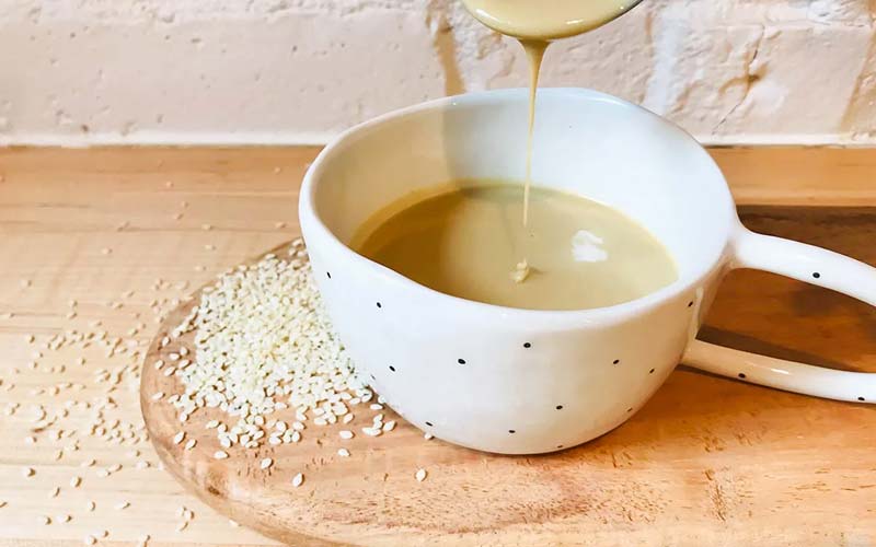 ارده کنجد سنتی؛ طبع گرم انرژی زا حاوی مواد معدنی Vitamin A B