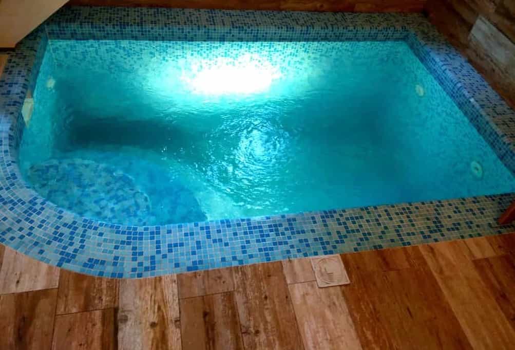 کاشی استخری جکوزی؛ شیشه ای پرسلانی موزاییکی 3 زرد سفید آبی