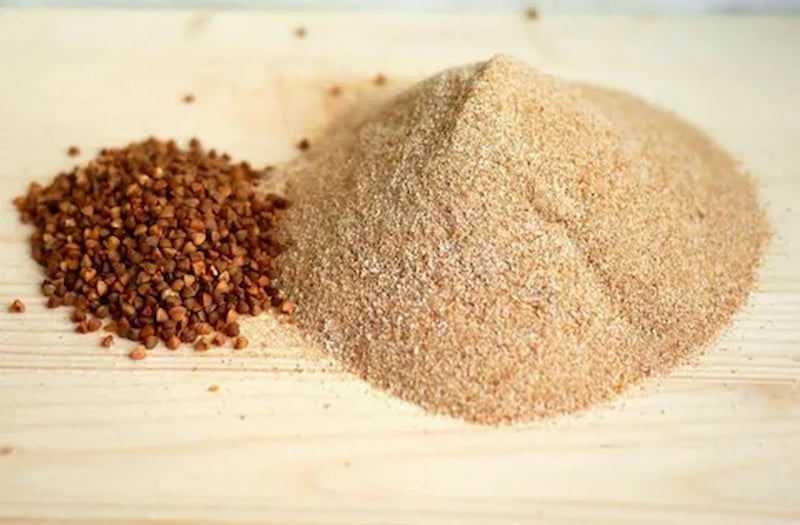 قاووت هفت مغز (میان وعده کرمان) بادام فندق پسته گردو