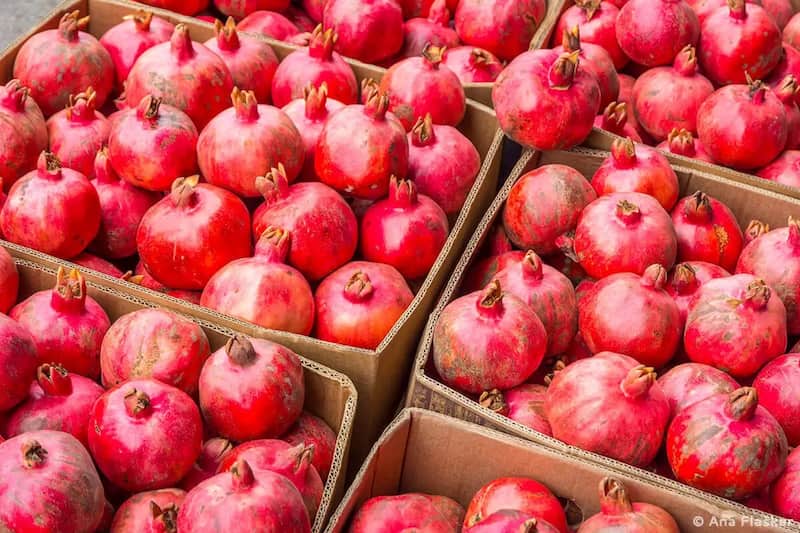 انار در بازار تهران؛ آبدار (شیرین ملس ترش) یاقوتی قرمز صورتی